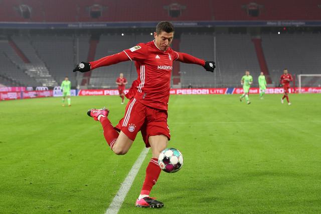 两人在英超对瓜氏曼城参与10+球：孙兴慜和萨拉赫