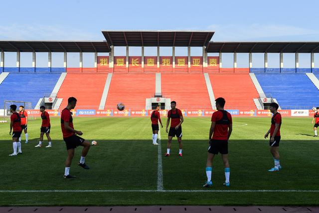 布伦森39分尼克斯送鹈鹕6连败 骑士大胜76人