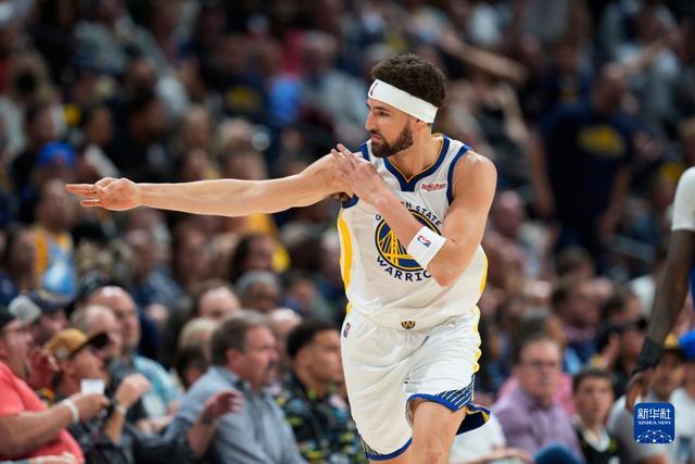 詹姆斯三分10中9砍40分末节17分 湖人战胜篮网